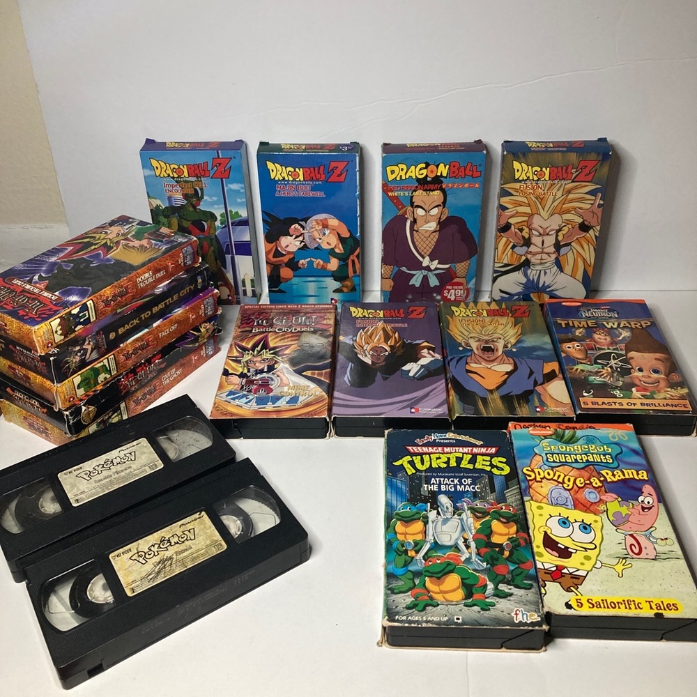VHS LOT Of (17) Pokemon ,Dragon Ball Z, Yu-Gi-Oh￼￼,￼ Spongebob,TMNT￼￼